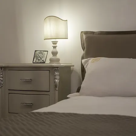 Benedetto Marcello דירה *